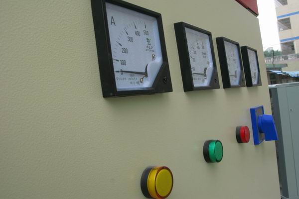 建华配电柜-3683讲讲配电柜注意事项